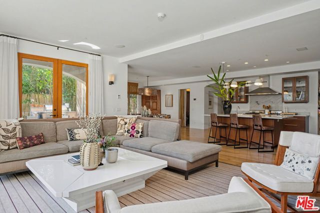 420 Alta Avenue, Santa Monica, CA 90402