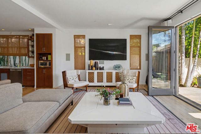 420 Alta Avenue, Santa Monica, CA 90402