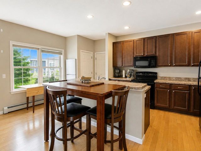 31 Madison Drive, Williston, VT 05495