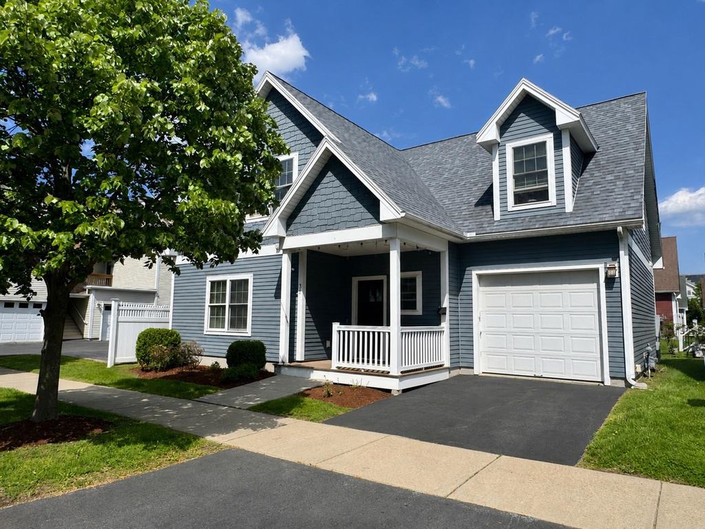 31 Madison Drive, Williston, VT 05495
