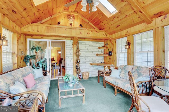 130 DRIES RD, Reading, PA 19605