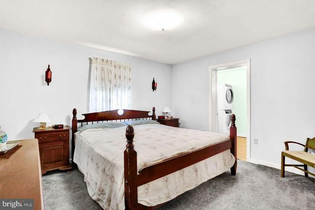 130 DRIES RD, Reading, PA 19605