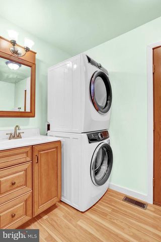 130 DRIES RD, Reading, PA 19605