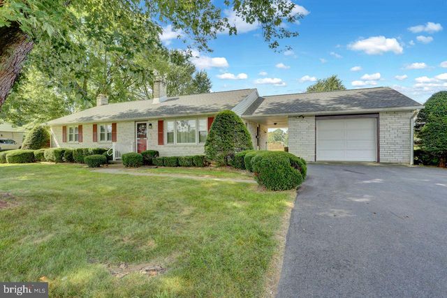 130 DRIES RD, Reading, PA 19605