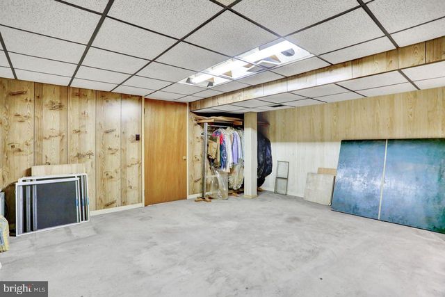 130 DRIES RD, Reading, PA 19605