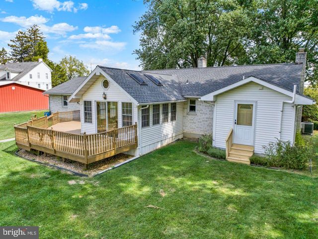 130 DRIES RD, Reading, PA 19605