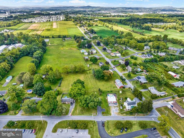 130 DRIES RD, Reading, PA 19605