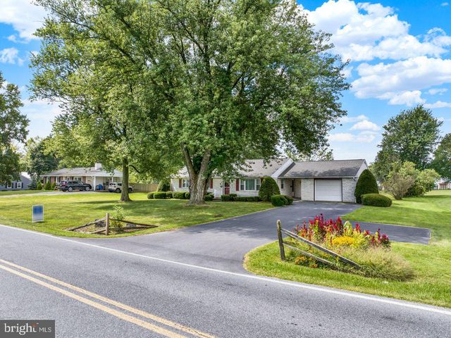 130 DRIES RD, Reading, PA 19605