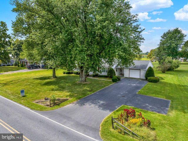 130 DRIES RD, Reading, PA 19605