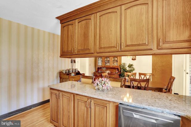 130 DRIES RD, Reading, PA 19605