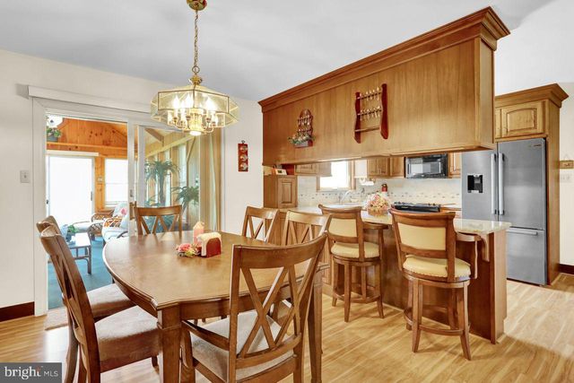 130 DRIES RD, Reading, PA 19605