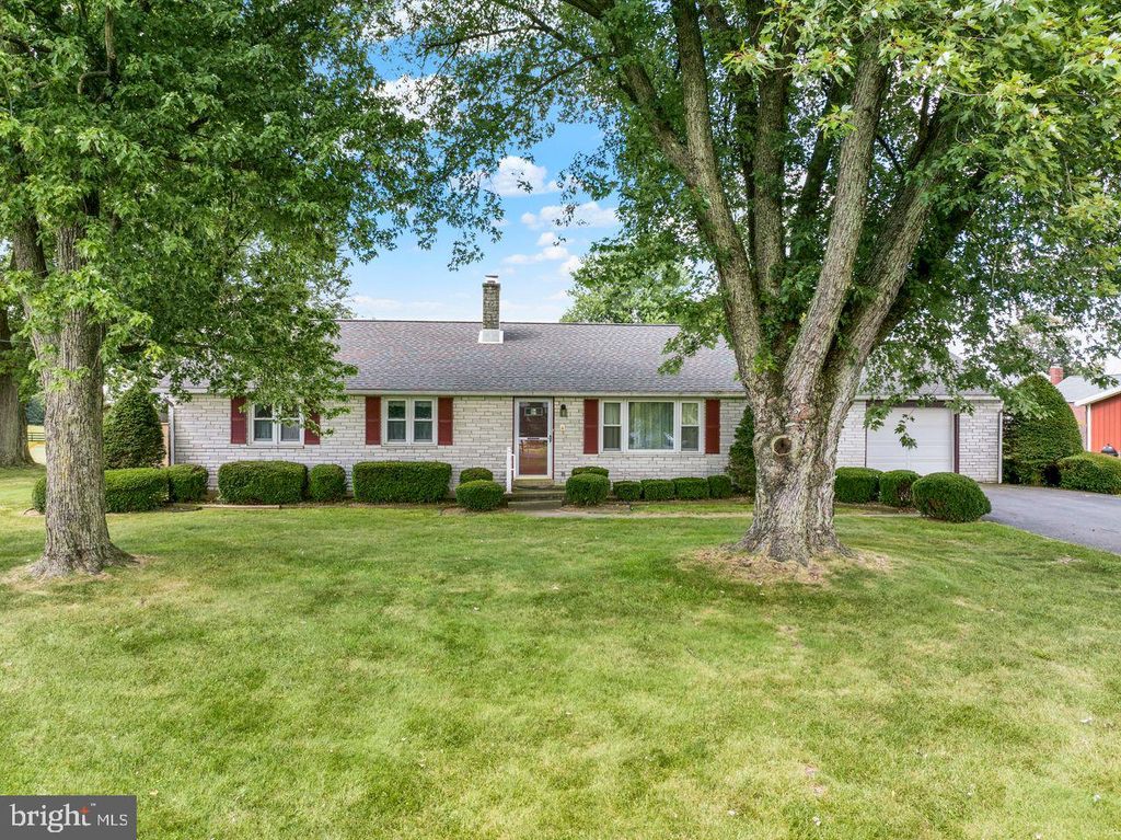 130 DRIES RD, Reading, PA 19605