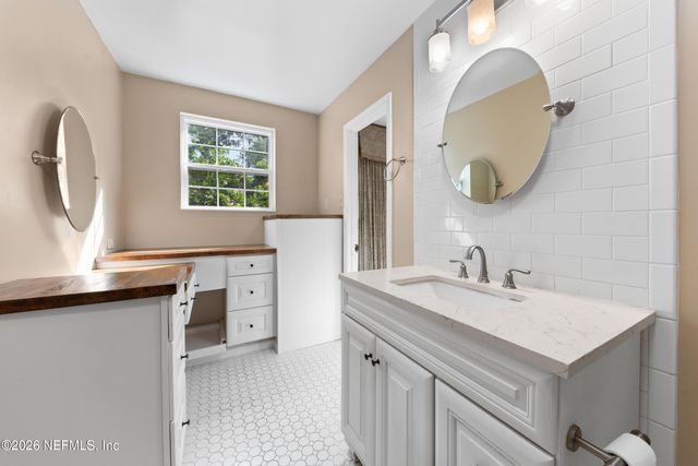 7224 SAN JOSE Boulevard, Jacksonville, FL 32217