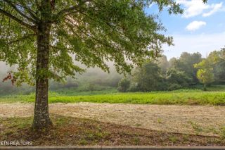 140 Pineberry East Rd, Oak Ridge, TN 37830