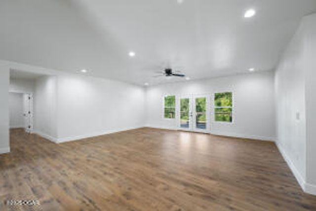 17 Builders Lane, Anderson, MO 64831