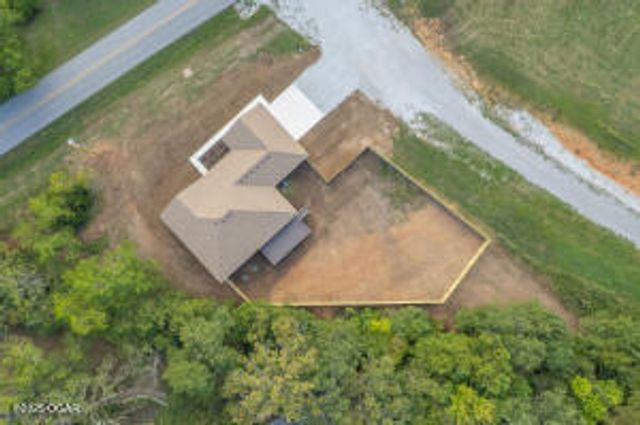 17 Builders Lane, Anderson, MO 64831