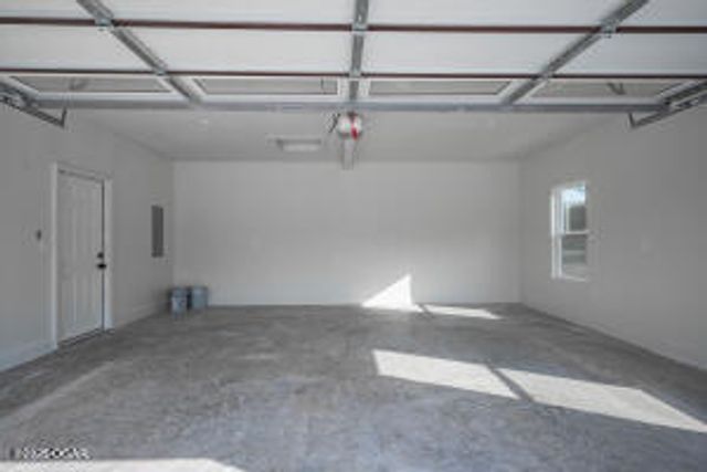 17 Builders Lane, Anderson, MO 64831