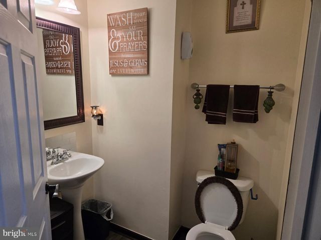 250 E BRAEBURN DR, Smyrna, DE 19977