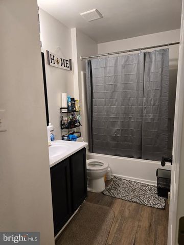 250 E BRAEBURN DR, Smyrna, DE 19977