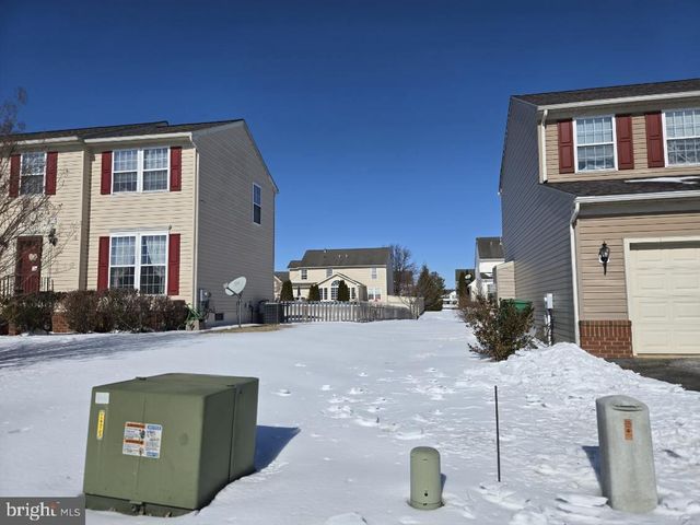 250 E BRAEBURN DR, Smyrna, DE 19977