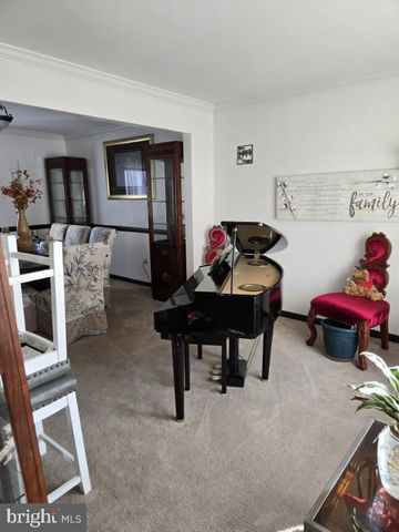 250 E BRAEBURN DR, Smyrna, DE 19977