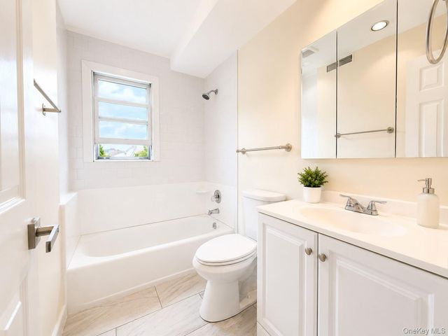 3 Soundview Street, New Rochelle, NY 10805