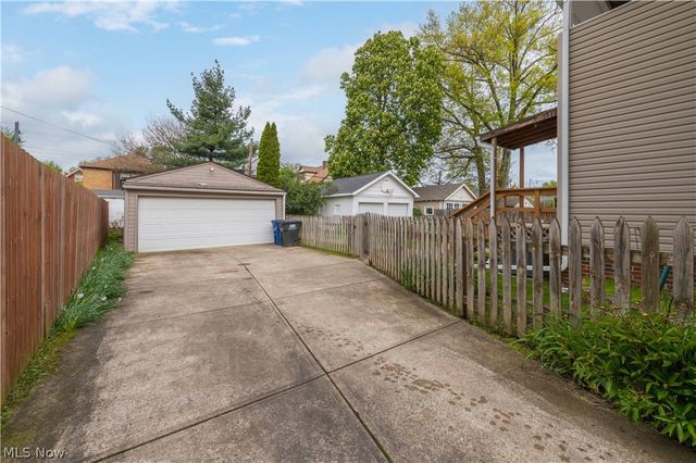 1314 Belle Avenue, Lakewood, OH 44107