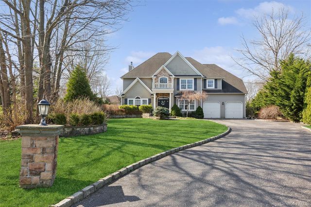 51 Savanna Circle, Mount Sinai, NY 11766
