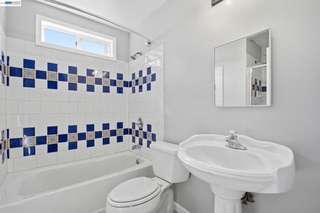 113 Lafayette Ave, Hayward, CA 94544