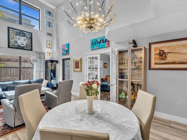 240 City View Drive 240, Fort Lauderdale, FL 33311