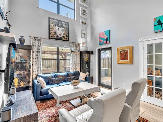 240 City View Drive 240, Fort Lauderdale, FL 33311