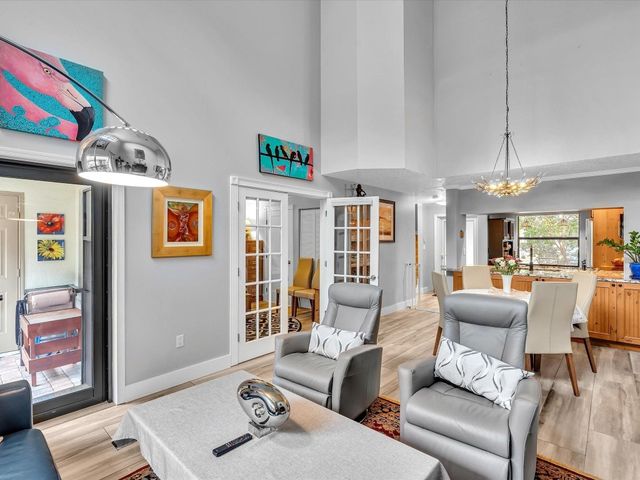 240 City View Drive 240, Fort Lauderdale, FL 33311