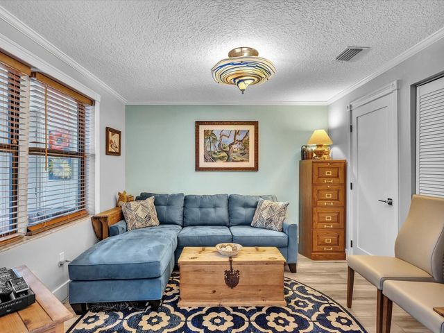 240 City View Drive 240, Fort Lauderdale, FL 33311