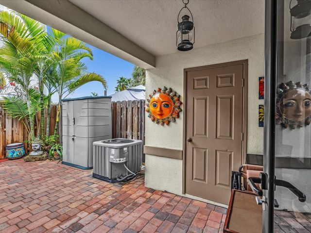 240 City View Drive 240, Fort Lauderdale, FL 33311