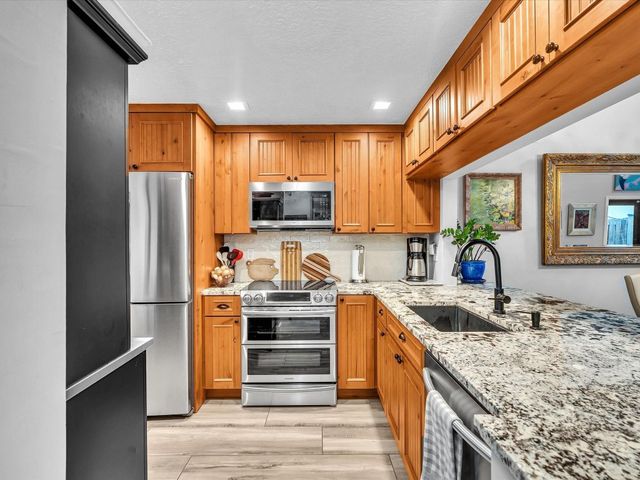 240 City View Drive 240, Fort Lauderdale, FL 33311