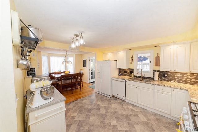 102 Seitz Drive, Camillus, NY 13031