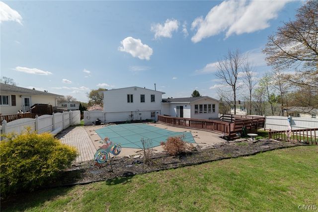 102 Seitz Drive, Camillus, NY 13031