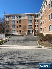 106 Terrace Avenue 104, Rochelle Park, NJ 07662