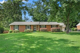 6304 Roblyn Road, Greensboro, NC 27410