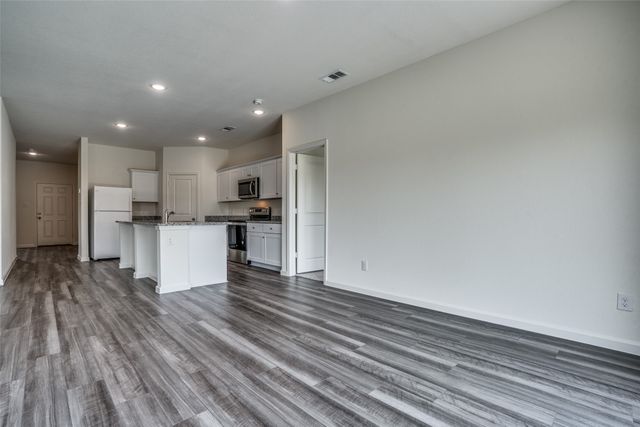 786 Wilshire Drive, Lavon, TX 75166