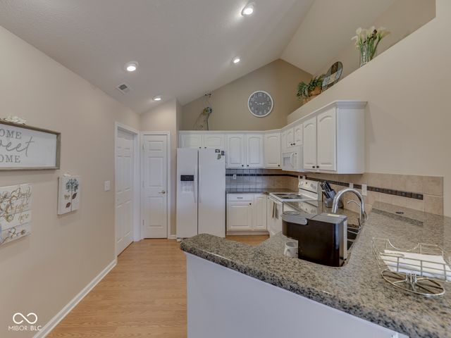 1037 Laurelwood Lane, Greenwood, IN 46142