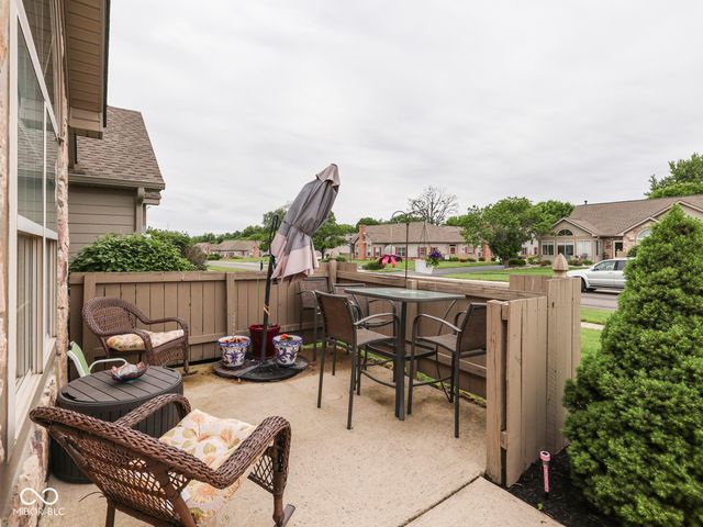 1037 Laurelwood Lane, Greenwood, IN 46142