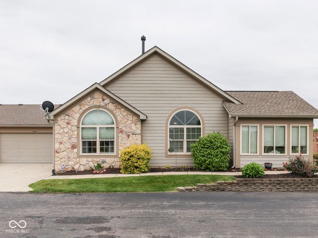 1037 Laurelwood Lane, Greenwood, IN 46142