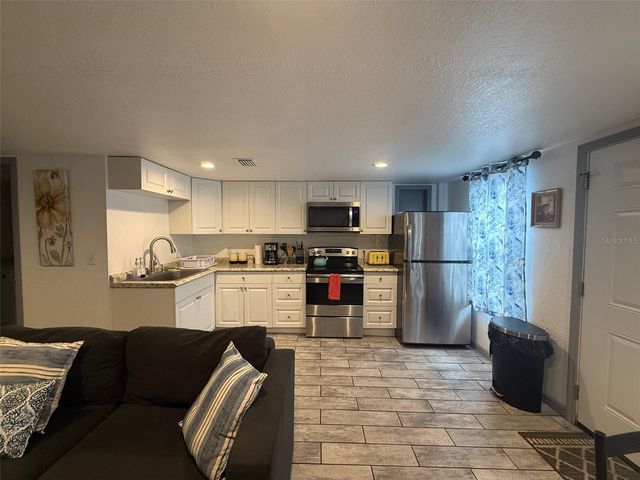 907 N WABASH AVE, Lakeland, FL 33815