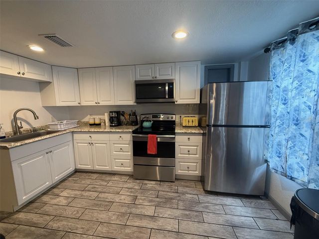 907 N WABASH AVE, Lakeland, FL 33815