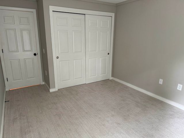 30 Wolf Rd Unit 612, Lebanon, NH 03766
