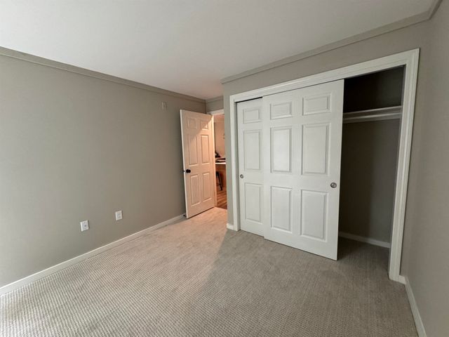 30 Wolf Rd Unit 612, Lebanon, NH 03766
