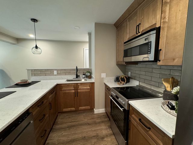 30 Wolf Rd Unit 612, Lebanon, NH 03766
