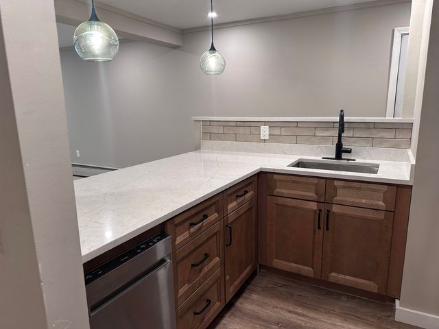 30 Wolf Rd Unit 612, Lebanon, NH 03766