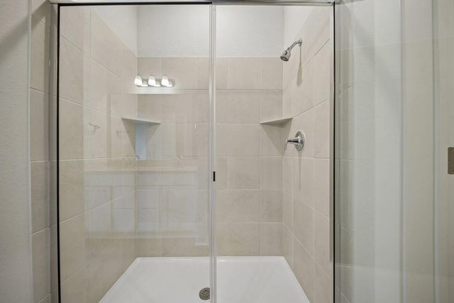 156 Hornet ST, Elgin, TX 78621